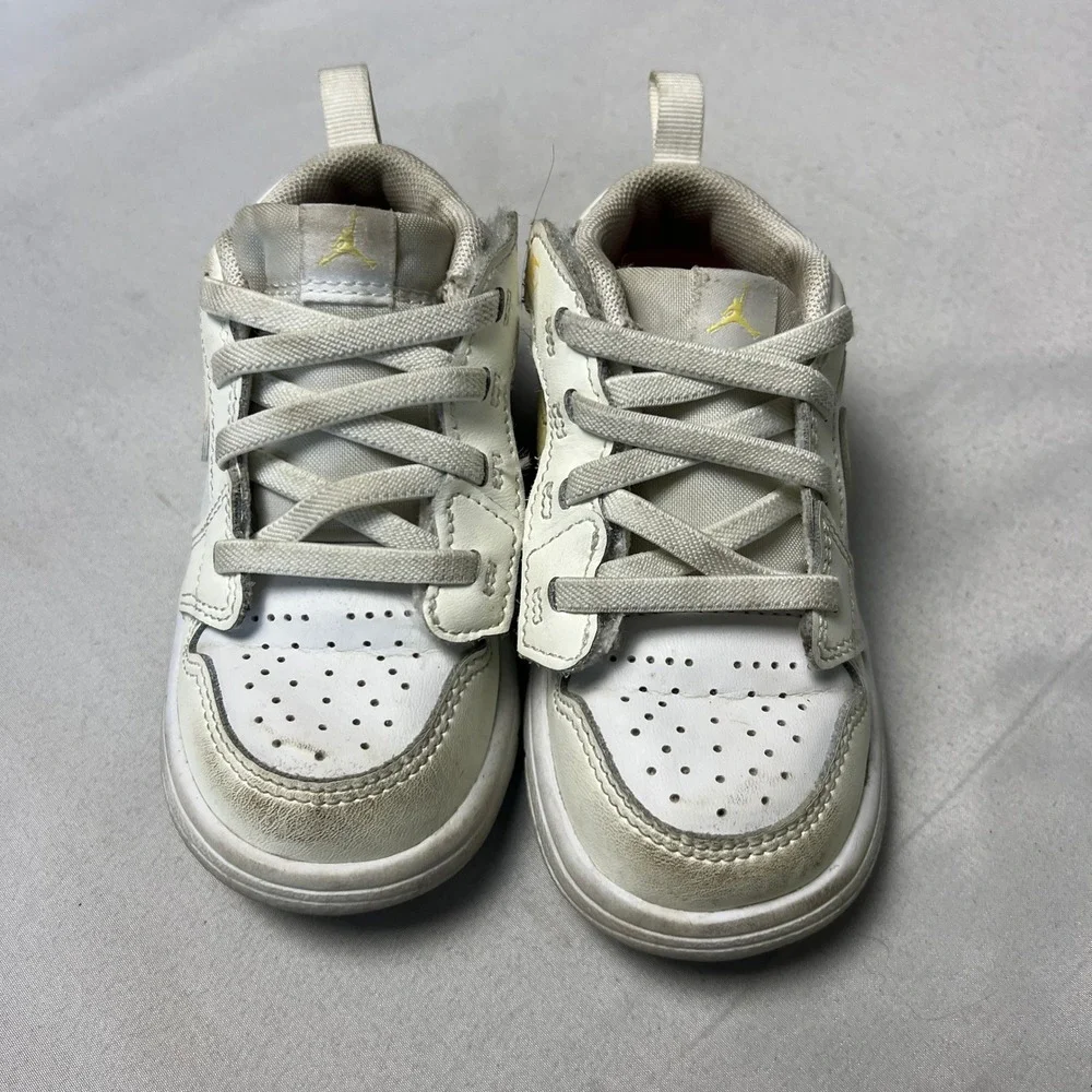 Jordan 1 Low SE‎ Toddler Sneakers White Yellow Hook and Loop Shoes 7C
